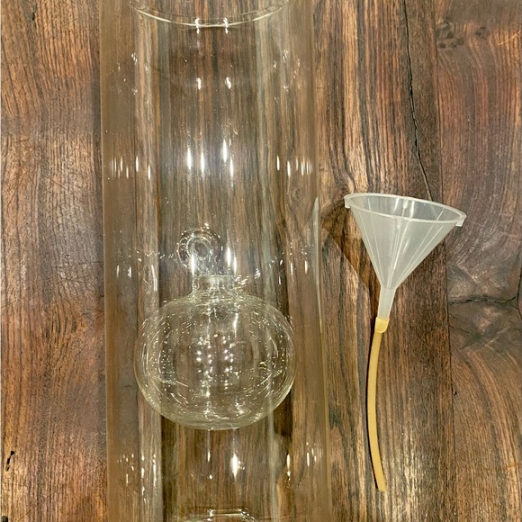 Wolfard Glass Oil Lamp 12” Clear Glass Oil Lamp - Picture 4 of 12